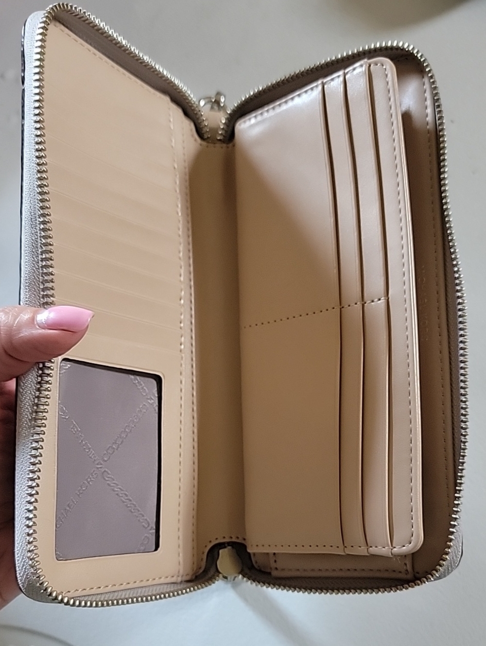 Michael Kors Jet Set Large Patent Logo Embossed Continental Wallet In Silver - Picture 11 of 14